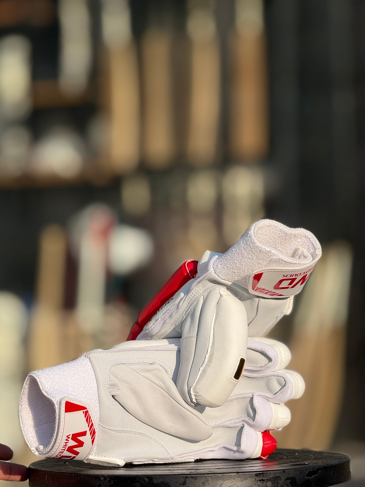 PLAYERS BATTING GLOVES