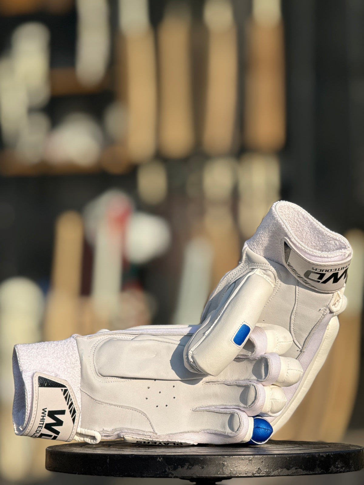 PLAYERS BATTING GLOVES